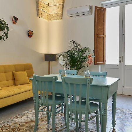 Melagrana Sweet Apartment In Centro A Лече Екстериор снимка